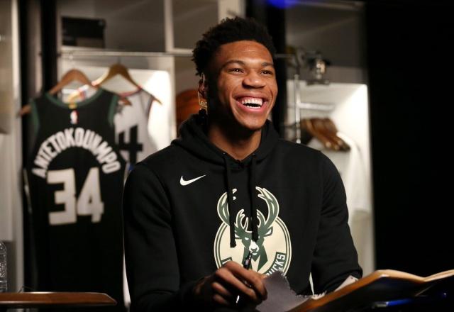 近侧三人假 近侧三人假